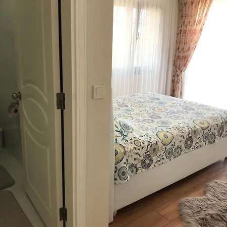 Havuzlu Ultra Lux Cesme Merkezde * Altınyunus